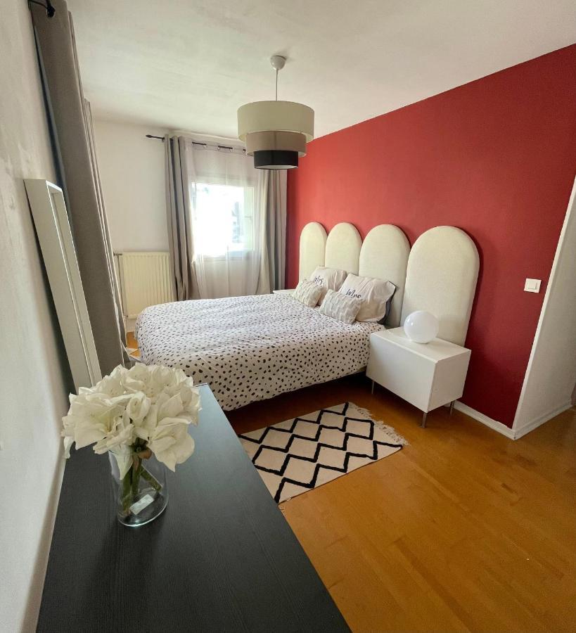 Апартаменты Le Duplex Paris Basilique Stade De France Сен-Дени Экстерьер фото